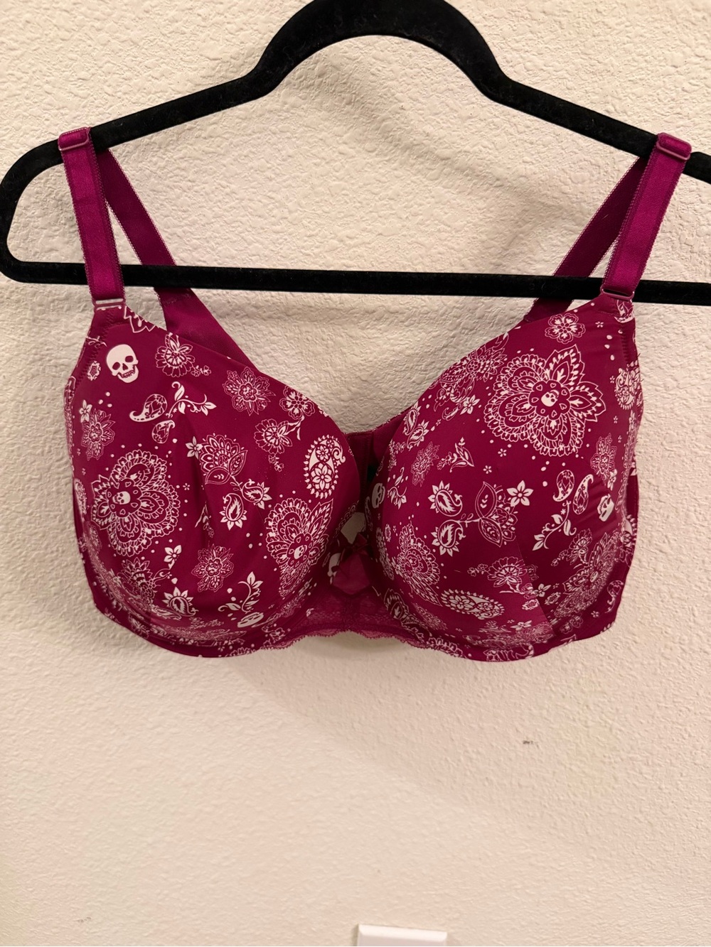 Torrid Women’s Magenta Paisley Print Underwire Bra with Skull Accents